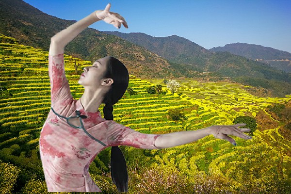 养妙云当选土布加乡国色优舞红人，林知命的盛情邀请