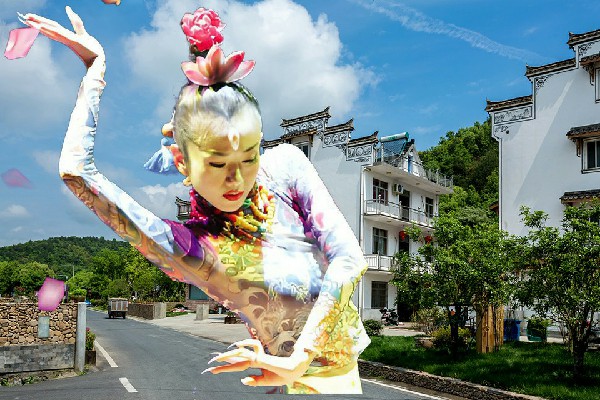 高含丹荣获磨家镇炫舞世家成员，我才华横溢