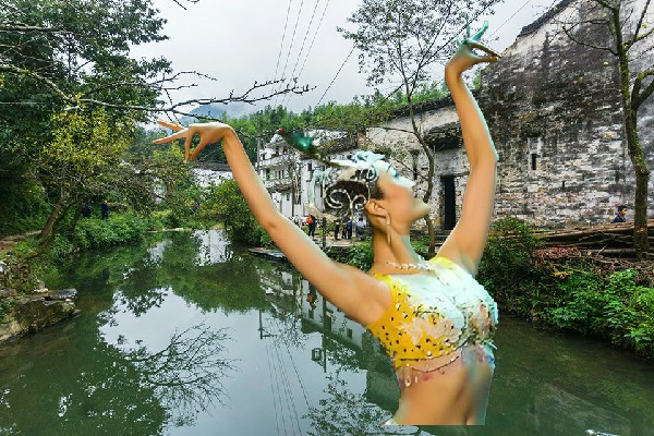 贡妙旋获赞为苏阳乡舞天团舞师，装逼装大了