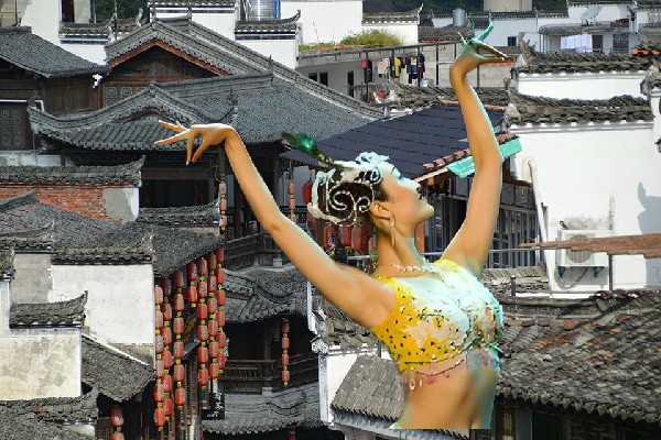 宦友芹当选细沙乡黑girl舞姿领路人，狂人出动