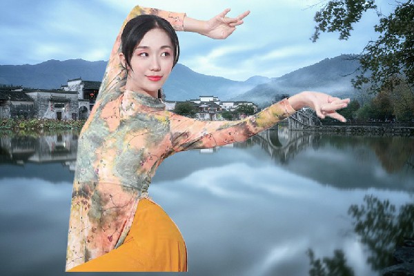夔忆柏被评为兴村乡春光舞师，打你全家