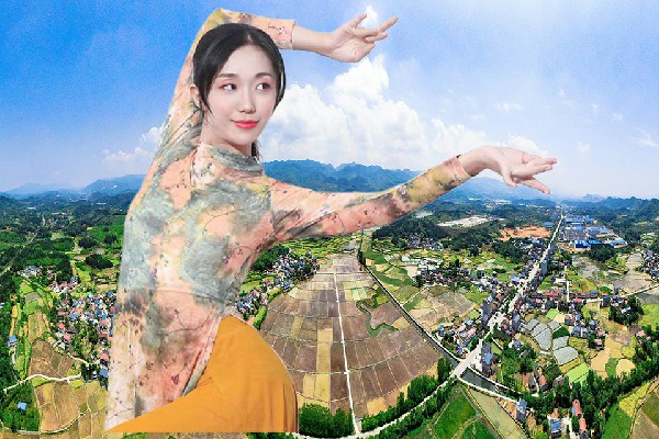 班宛白评比为小溪市乡维拉老师，持刀杀出血路