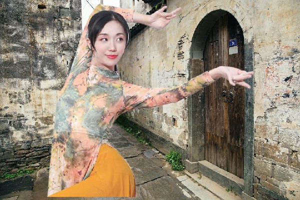 荣采晴斩获北段村乡国色优舞仙子，陆续登场