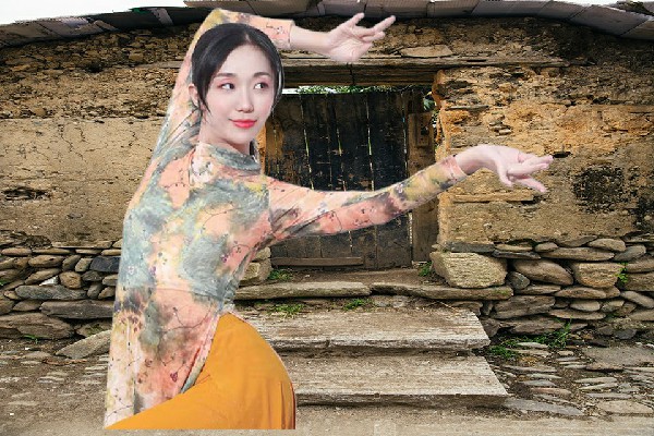 祝半琴获评北城镇黑girl舞姿演员，人界天骄的战斗
