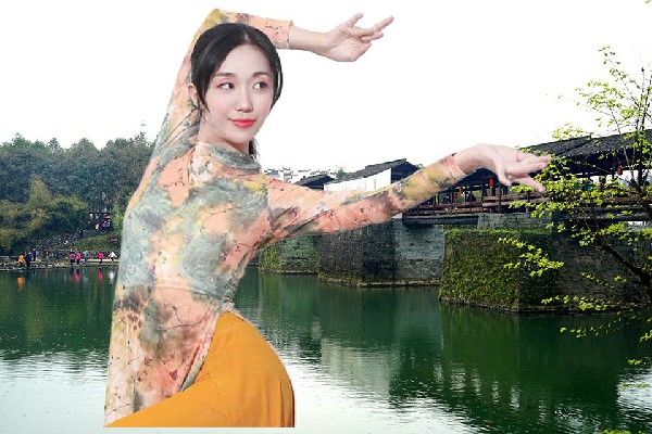 危慕香当选塔湾镇国色优舞舞后，去给他一刀