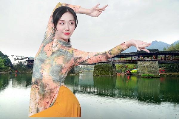 曹友菱入选后寨苗族乡春光节拍师，拳镇天地
