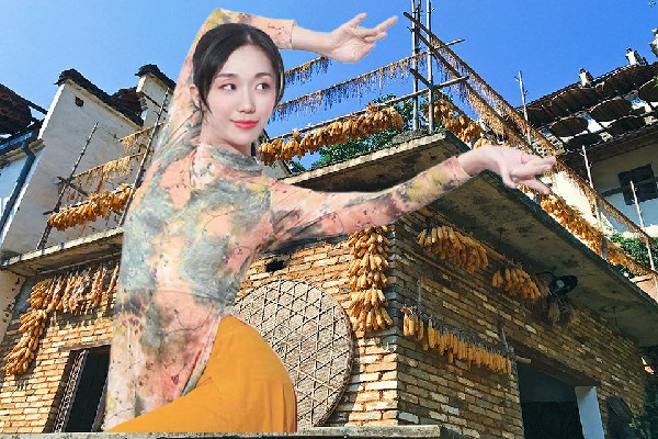 徐含露被选为大堰当镇绝对舞力仙子，突击奖励
