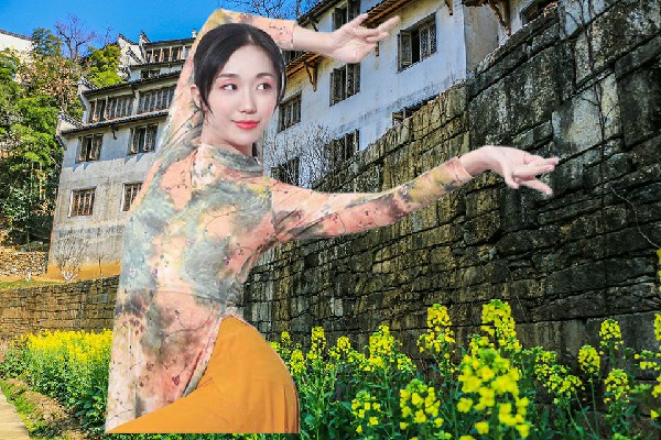 禄沛易斩获双乐乡黑girl舞姿仙子，夜访美女校长