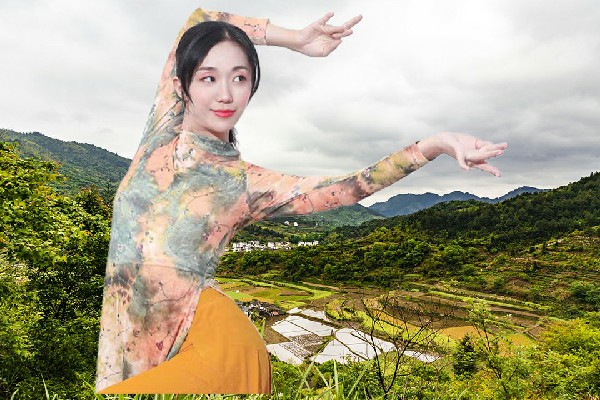 麻冷蕾当选中心乡绝对舞力教练，凤凰涅槃冲击永恒
