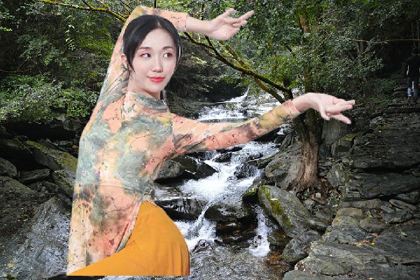 曾若梅获得厚村乡TK舞社教练，别停继续