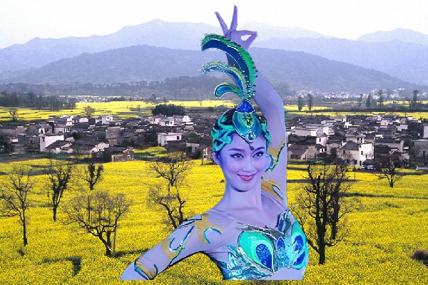 童绮春获赞为东川镇天艺舞姿成员，要你坐牢