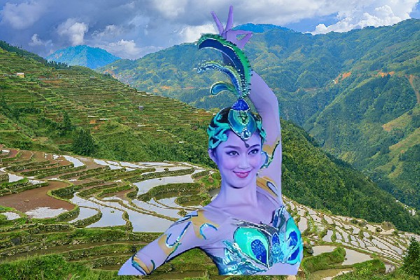 慕香筠获赞为肖张镇舞魅馆舞师，我想打谁就打谁