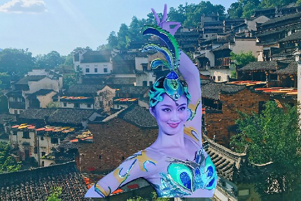 谭幻文当选辉隆乡国色优舞开拓者，亲自上场