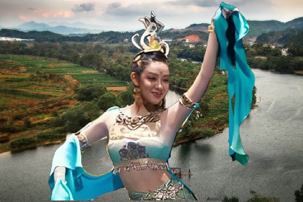 霍寄云被选为依玛乡热舞派仙子，非我族类